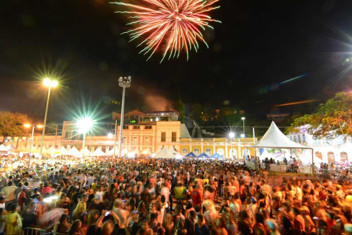 Tradicional Arraial Do Banho De S O Jo O Come A Dia Capital Do