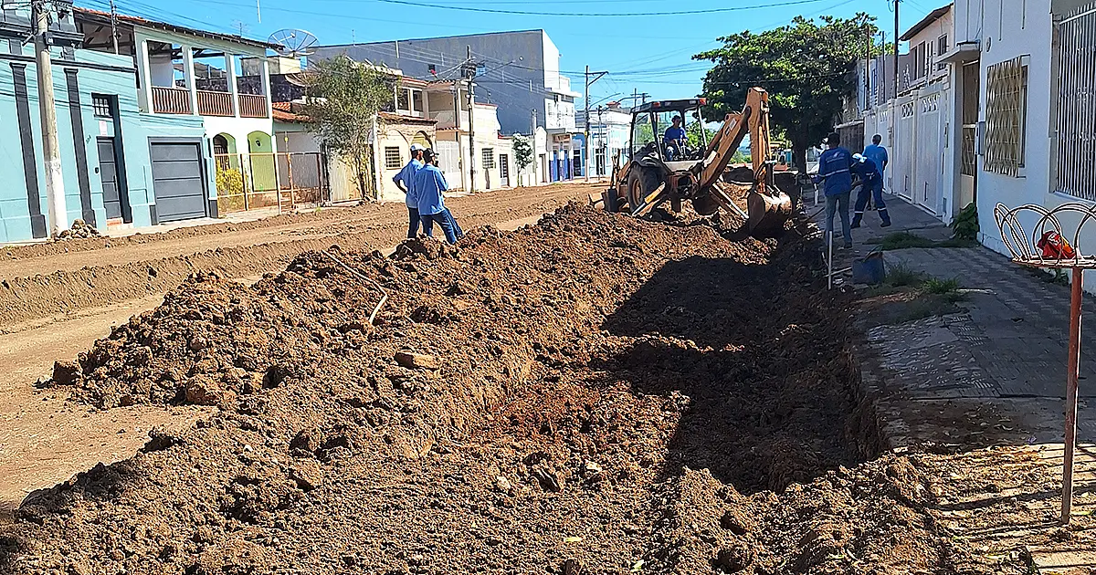 Lajotas retiradas da rua Ladário serão reaproveitadas em alamedas e vias de menor movimento
