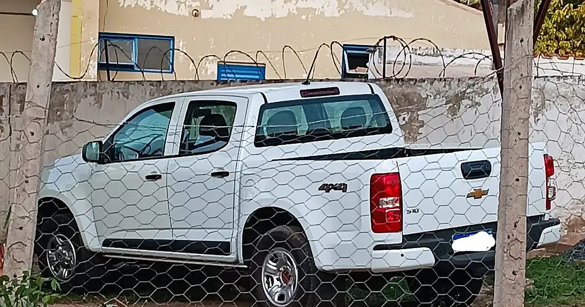 Mais uma caminhonete que seria atravessada para Bolívia é recuperada