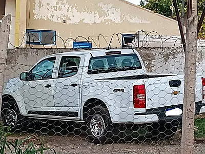 Mais uma caminhonete que seria atravessada para Bolívia é recuperada