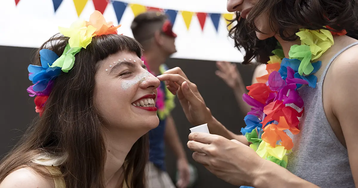 8 dicas para aproveitar a folia com responsabilidade e saúde