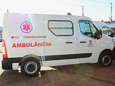Mulher de 60 anos é atropelada em frente ao CEM