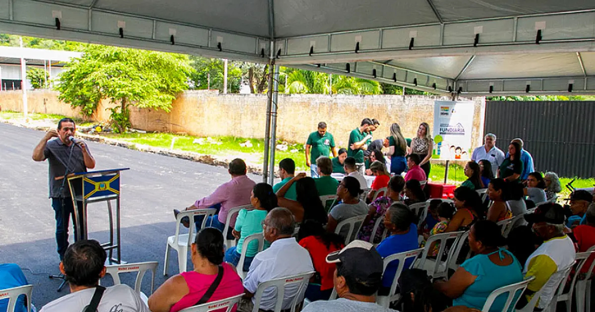 Entrega de matrículas faz a felicidade de 44 famílias do Loteamento Jatobazinho