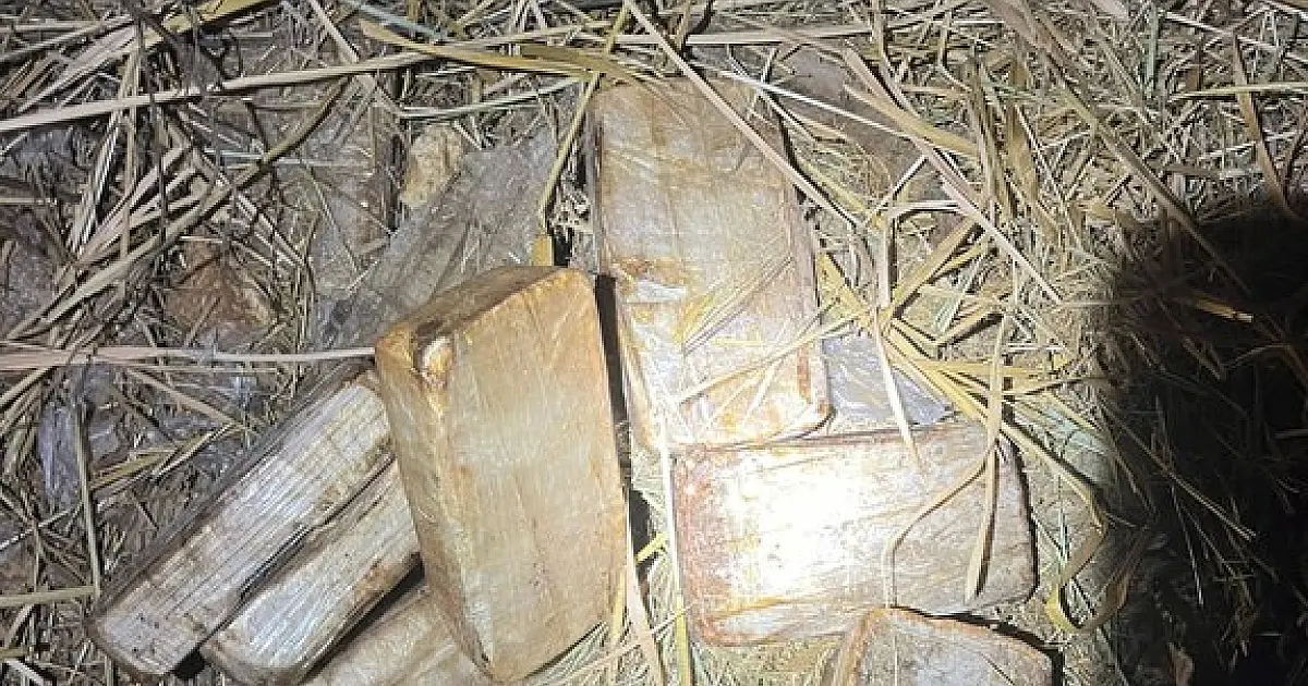 PF descobre 37 kg de cocaína escondidos em aeroporto privado de Ladário