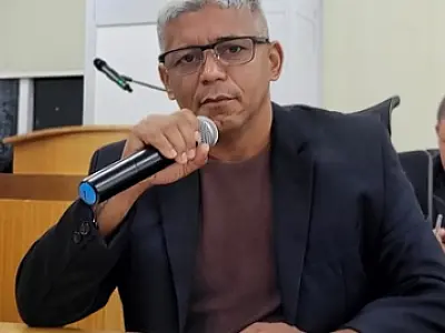Edinaldo cobra fiscalização contra garagens clandestinas de ônibus em Corumbá