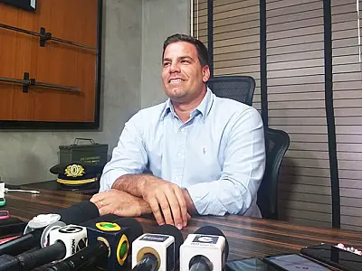 Contar agradece os mais de 612 mil votos e diz que campanha foi vitoriosa por encarar a máquina