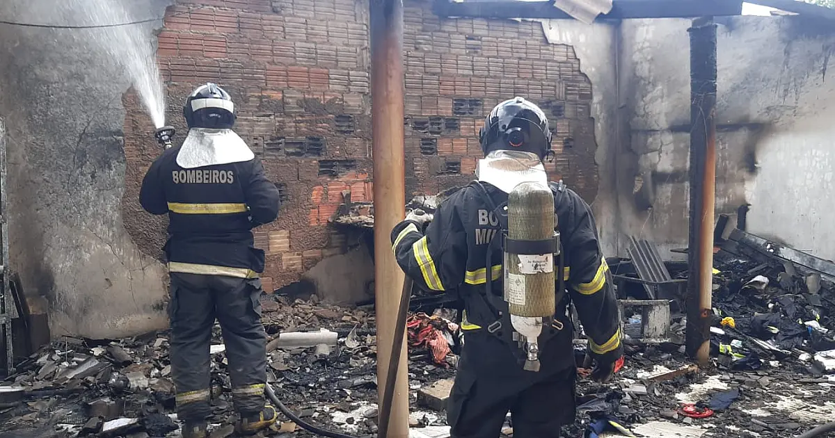 Bombeiros combatem cinco incêndios em 24 horas na região de Corumbá e Ladário