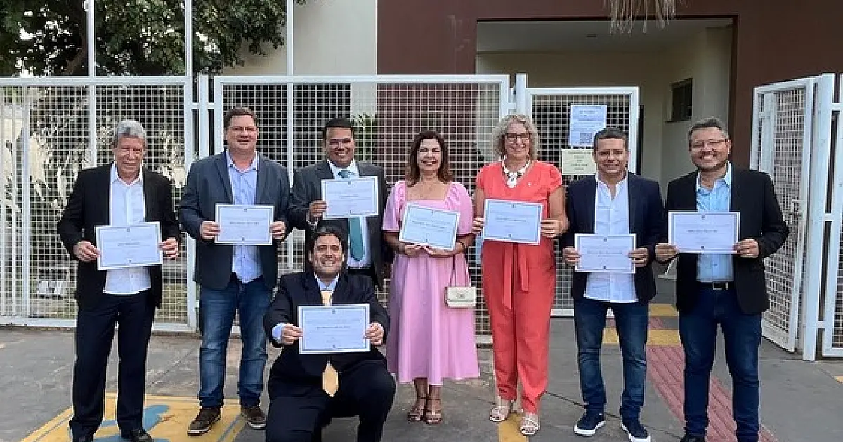 Vereadores eleitos são diplomados em Corumbá