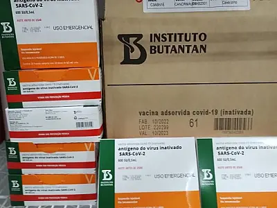 Municípios iniciam retirada das 6,5 mil doses da Coronavac infantil nesta quarta (18)