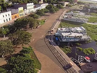 Vereador pede construção de plataforma de embarque e desembarque no rio Paraguai