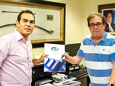 Ação pede anulação de contrato de R$ 4,6 mi com empresa de esposa de presidente do TCE
