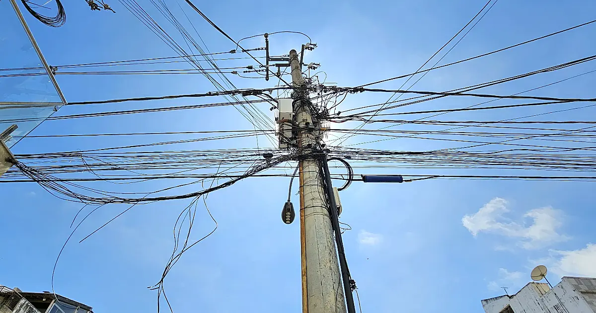 Projeto de Lei obriga remoção de cabos e fiação excedente e inutilizados na cidade