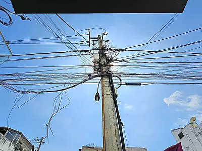 Projeto de Lei obriga remoção de cabos e fiação excedente e inutilizados na cidade