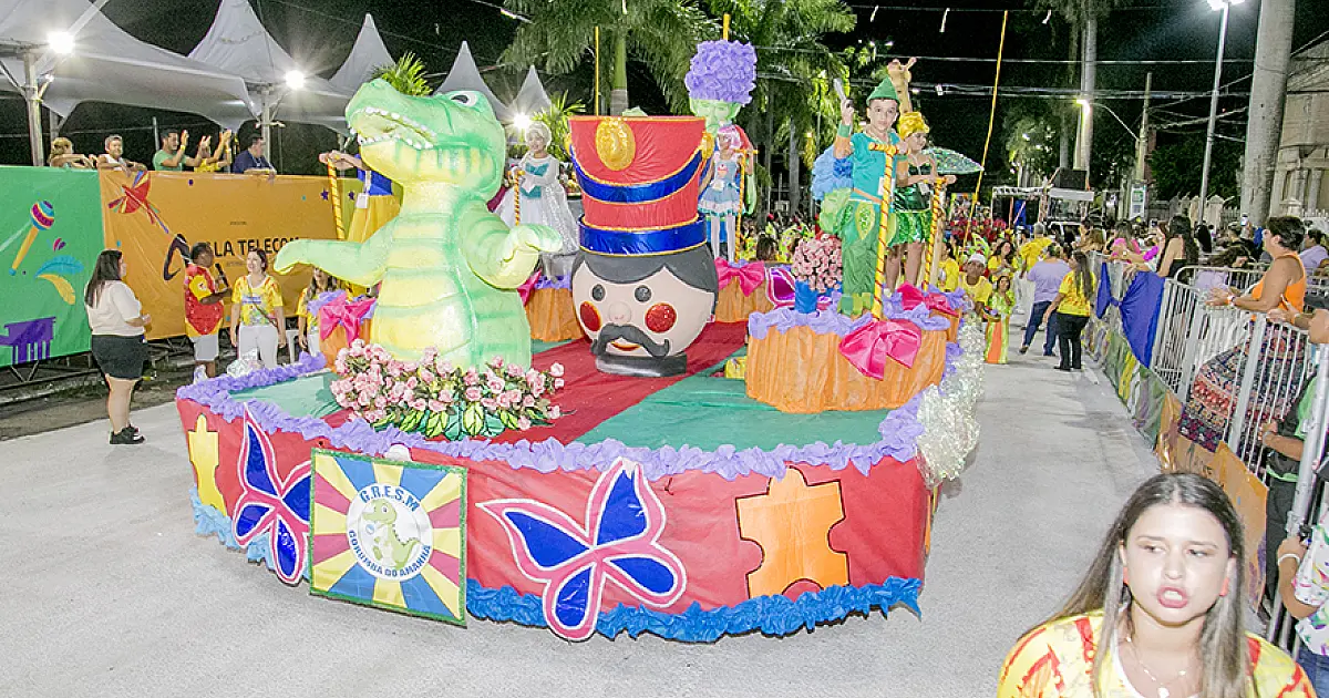 Em primeiro desfile na Avenida, Corumbá do Amanhã mostra futuro do carnaval corumbaense