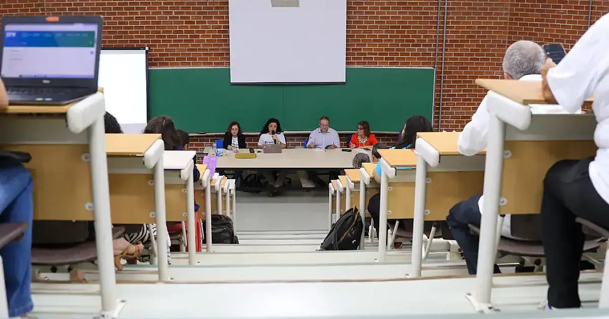 Professores de universidades e instituições federais encerram greve