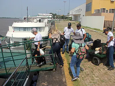 A magia da pescaria no Pantanal de Corumbá a bordo de um barco-hotel