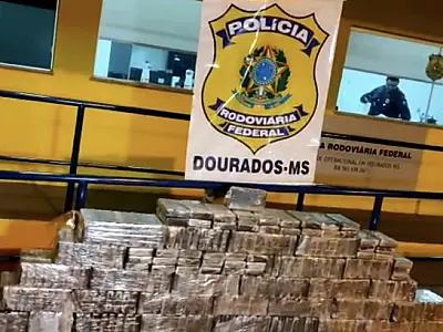 PRF apreende cerca de meia tonelada de cocaína em caminhão frigorífico na BR 163