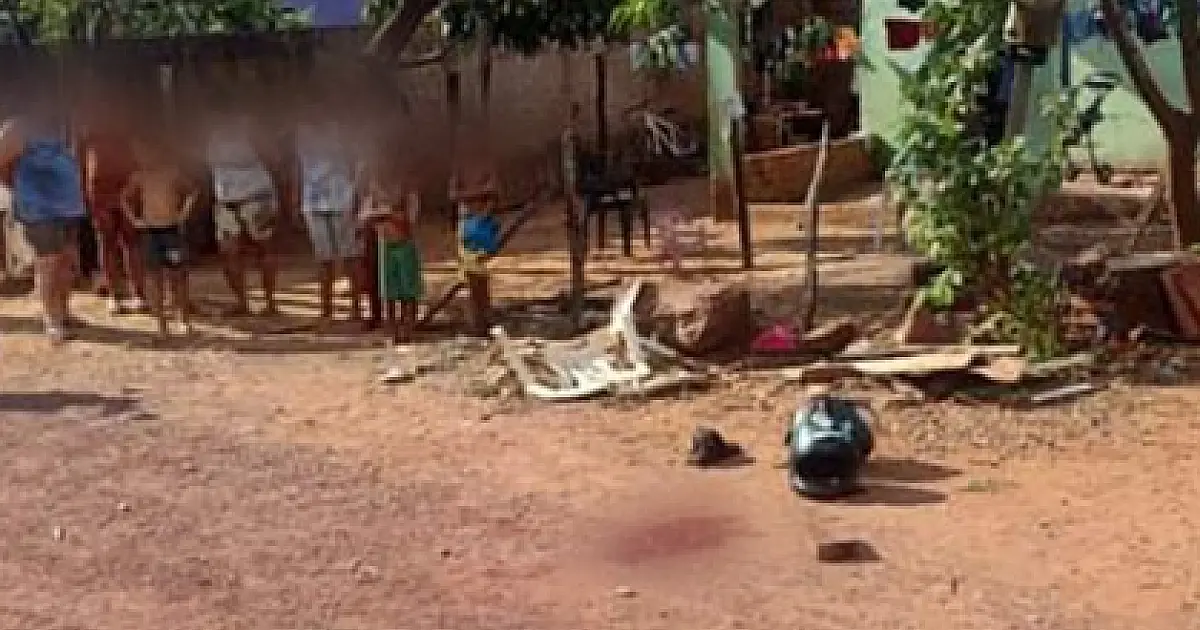 Mototaxista resiste a roubo e termina morto com tiro na cabeça