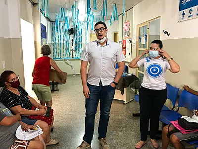 Ação do "Novembro Azul" orienta moradores de Ladário quanto ao câncer de próstata