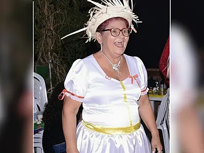 Sexta-feira tem tradição junina na avenida com o Bloco Sem Limites na Folia
