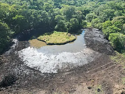 PMA paralisa construção de açude e multa proprietário em R$ 19.400