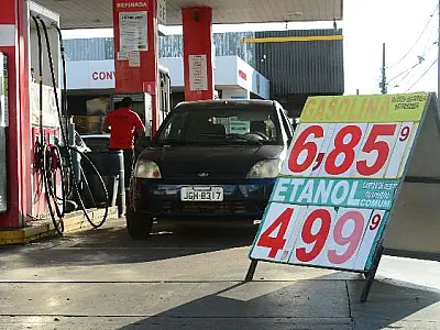 OAB nacional vai ao Supremo para reduzir ICMS da gasolina no Estado