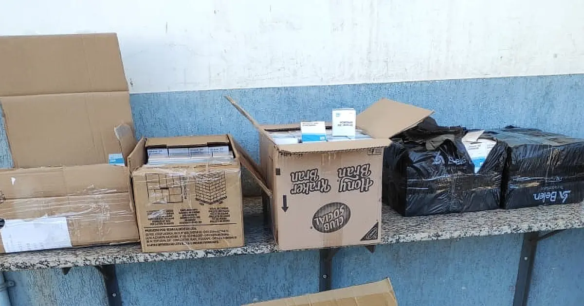 Motorista de aplicativo é flagrado com contrabando de medicamentos na fronteira