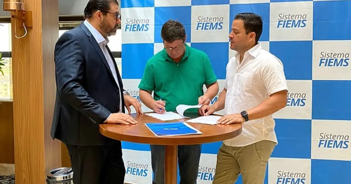 Câmara oficializa parceria com a FIEMS para implementação de práticas sustentáveis no Legislativo