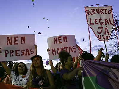 Legalização do aborto volta ao debate público com julgamento no STF