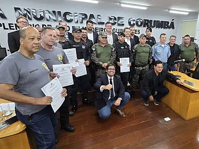 Policiais são homenageados por resgate de família que vivia em cárcere privado no Pantanal