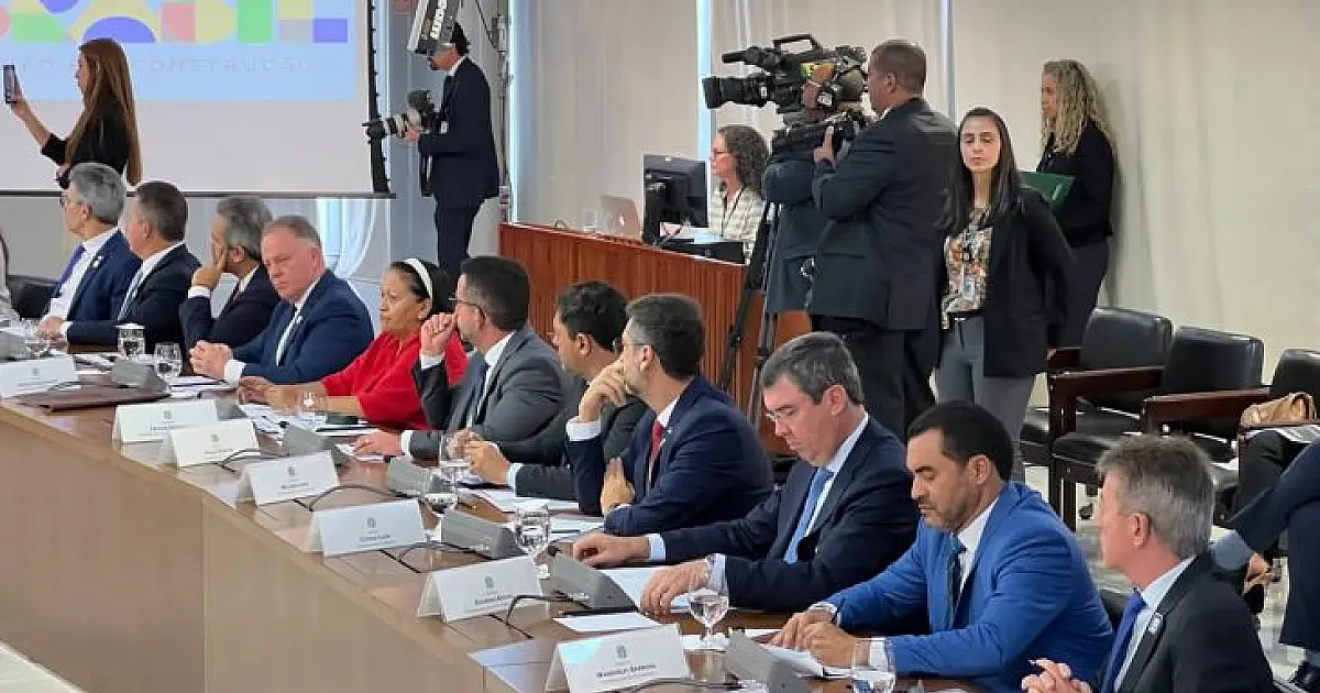Semana do governador teve discussões de projetos em Brasília e troca de comando na segurança