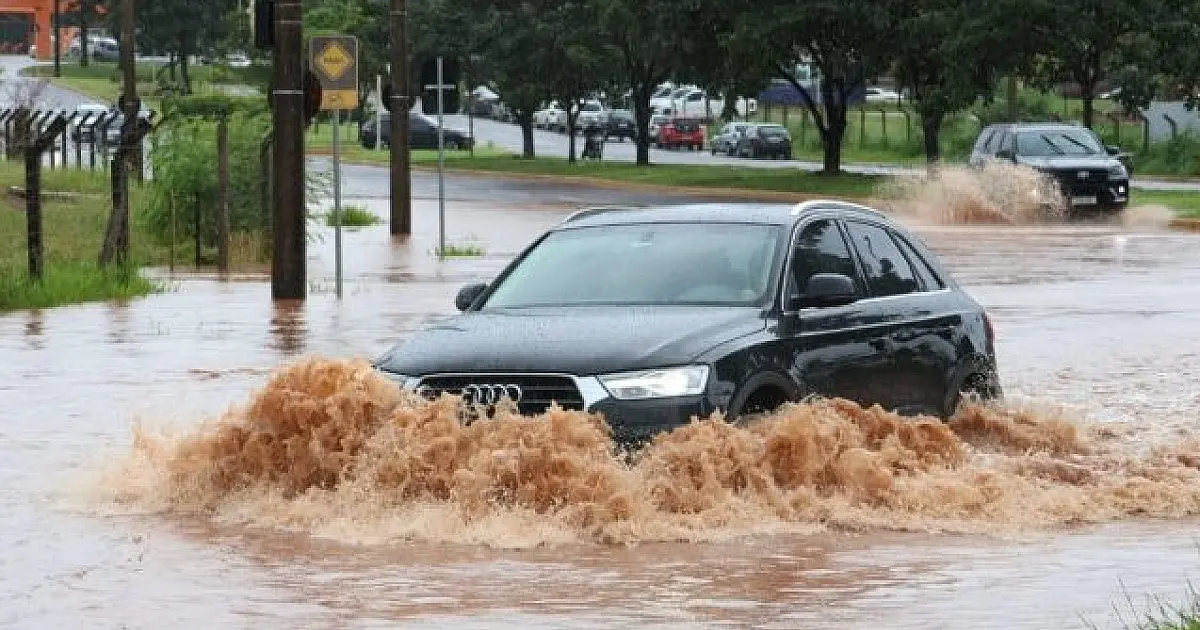 Com tempo instável em MS, cuidados devem ser redobrados em meio às chuvas