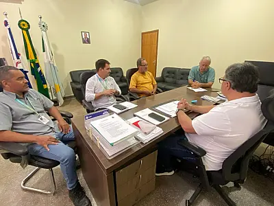 Reunião com Energisa discute projetos para iluminação pública de Ladário