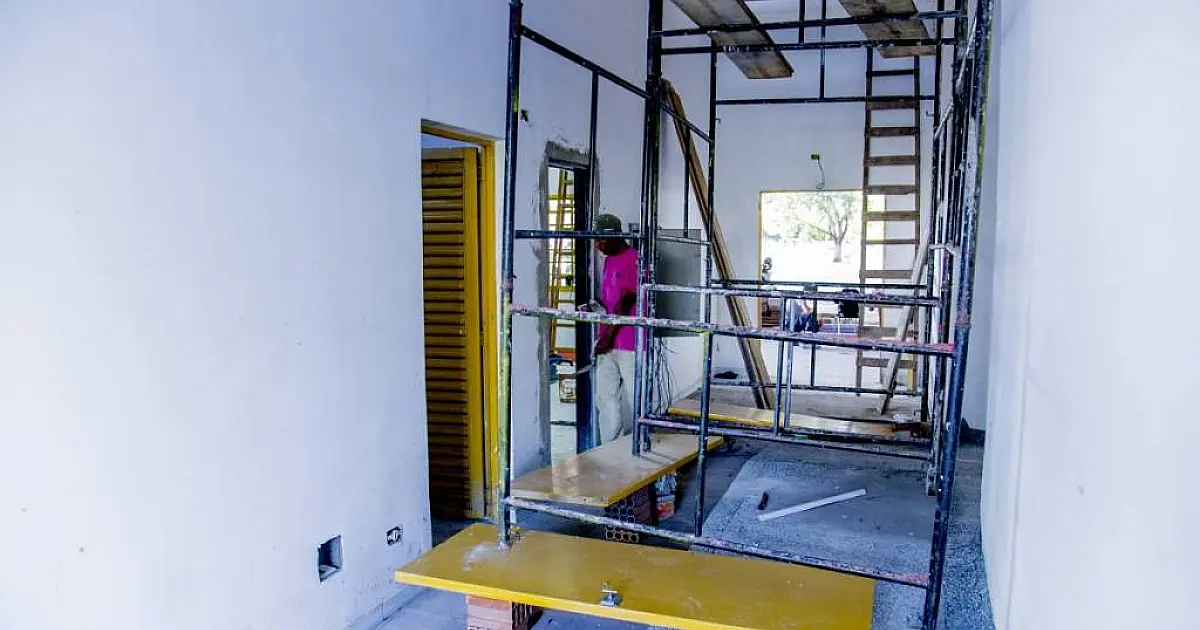 Com recursos próprios, município reforma Guatozão e vai concluir construção do CIE