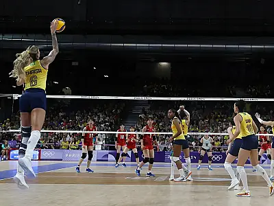 Brasil vence Japão por 3 a 0 no vôlei feminino
