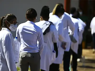 Revalida: inscrições para provas de habilidades clínicas terminam hoje