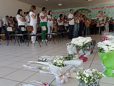 Servidores e familiares se reúnem em homenagem ao pequeno Matheus