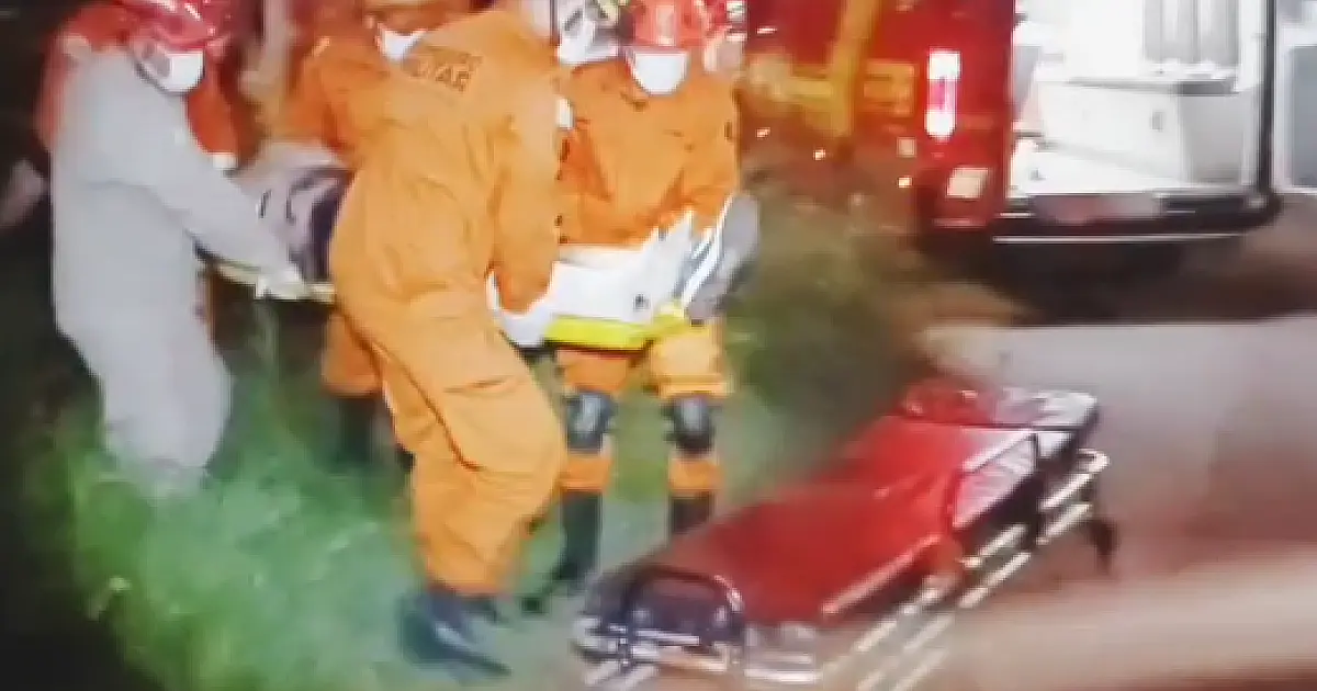 Colisão entre carro e moto deixa jovem ferido no bairro Popular Nova
