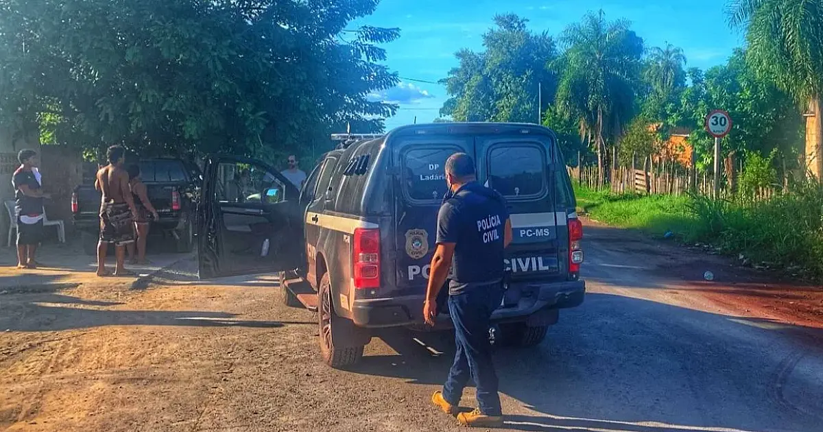 Homem é preso com 1kg de cocaína e R$ 5 mil em Corumbá