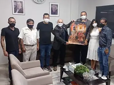 Cônsul da Bolívia divulga carnaval da cidade de Oruro em visita à Campo Grande