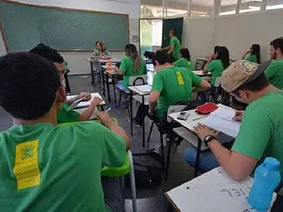 Governo publica tabela de salário dos professores convocados com o reajuste de 34%