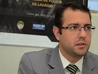 Delegado e agente envolvidos em homicídio na fronteira são exonerados