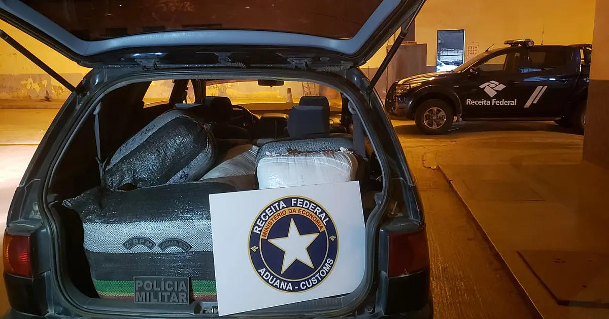 Fardos com 250 kg de vestuário falsificados são apreendidos na fronteira