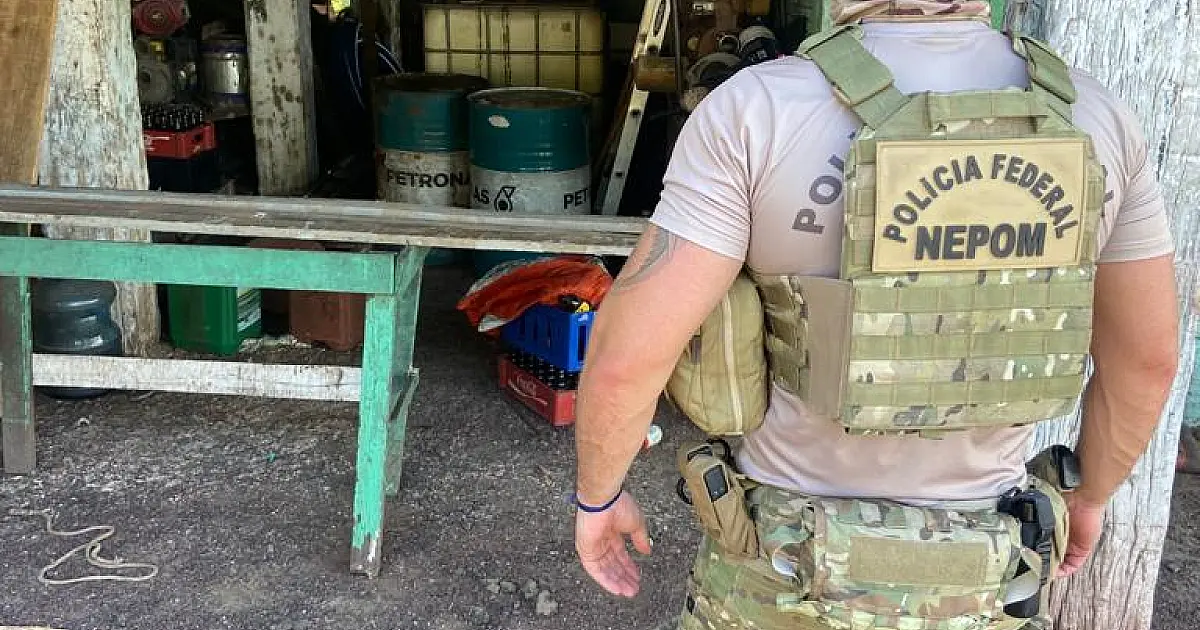 Polícia Federal apreende 1750L de combustível e peças de origem animal, em Porto Esperança, Corumbá