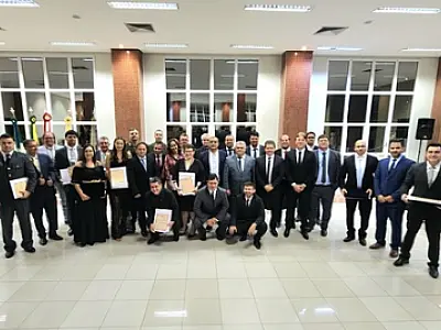Personalidades que ajudam no desenvolvimento de Corumbá são homenageadas pela Câmara