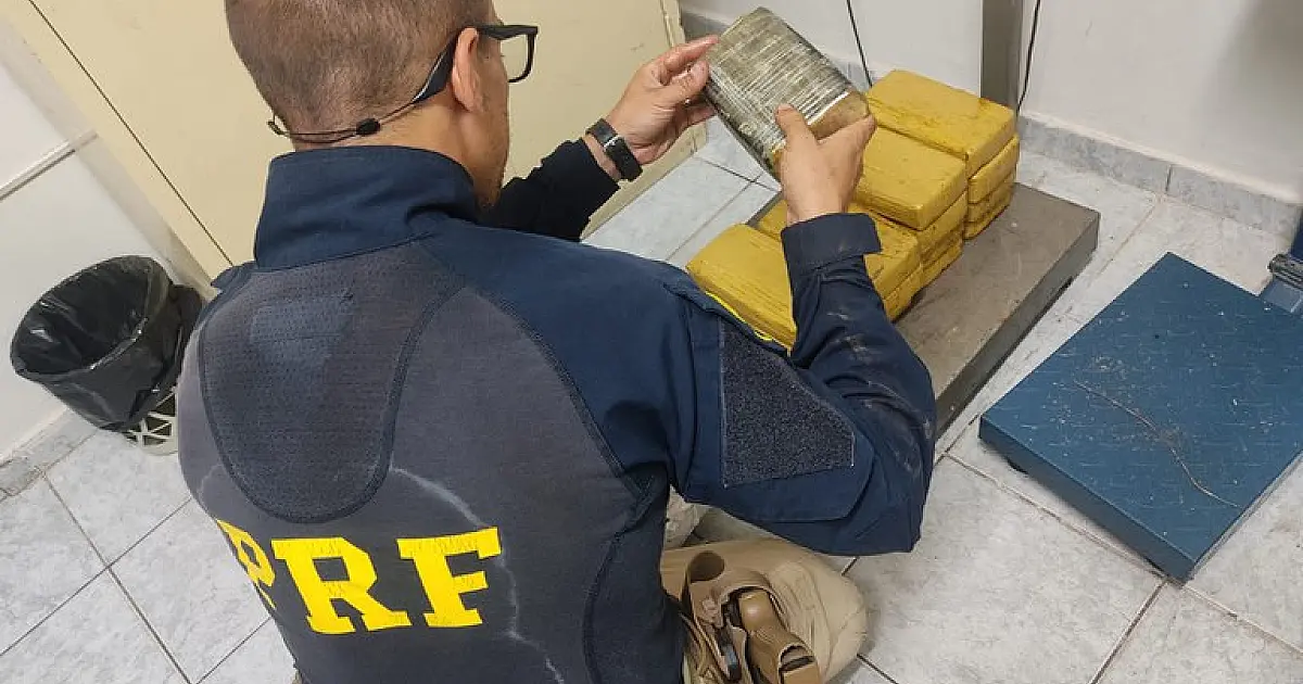 Além de droga em compressor, PRF encontra 105 kg de prata ilegal em ônibus que seguia para SP