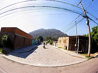 Moradores falam de melhor qualidade de vida após lajotamento de vias no Cravo Vermelho