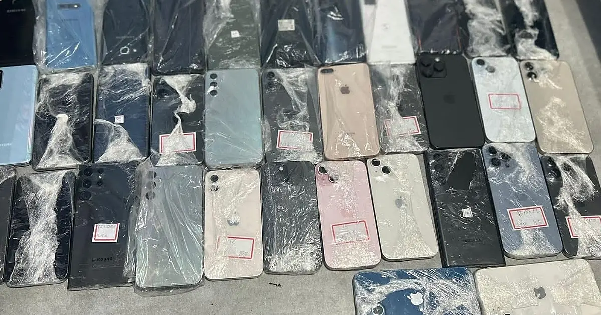 Boliviano de 21 anos é detido com 35 celulares sem nota fiscal