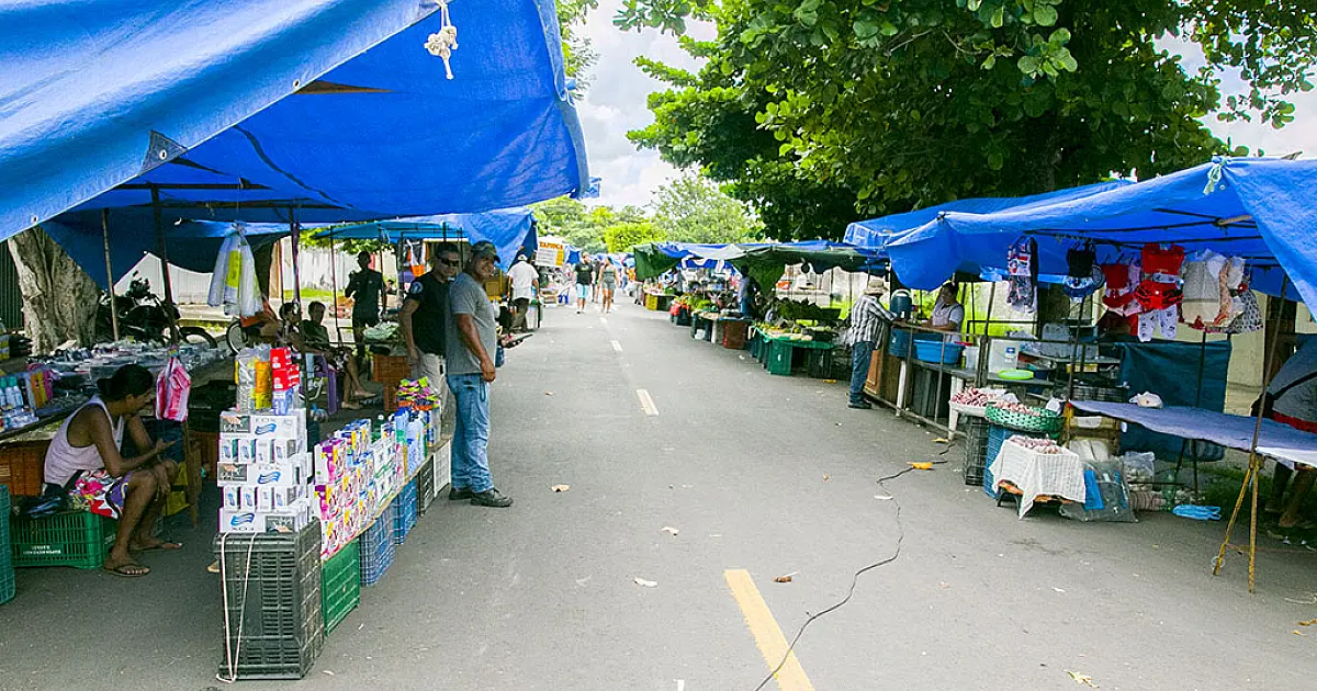 Feira de domingo retorna para rua Ladário