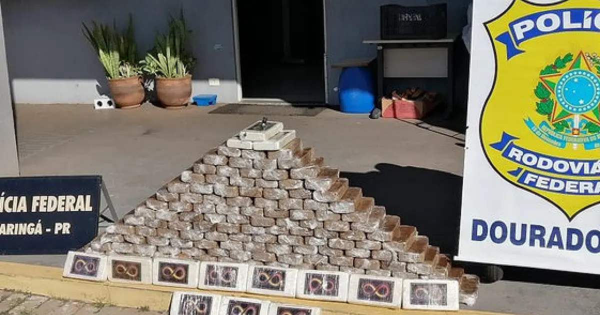 Caminhoneiro é flagrado com carga de 170 quilos de cocaína